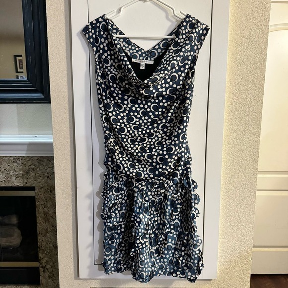 Diane Von Furstenberg DVF 100% Silk Draped Printed Persia Mini Dress Size 4 - Picture 4 of 8